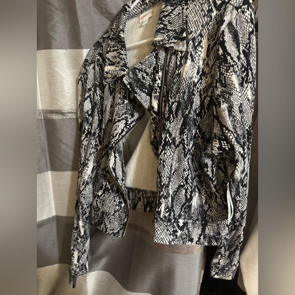LuLaRoe Black and White Snake Print moto style Jacket
